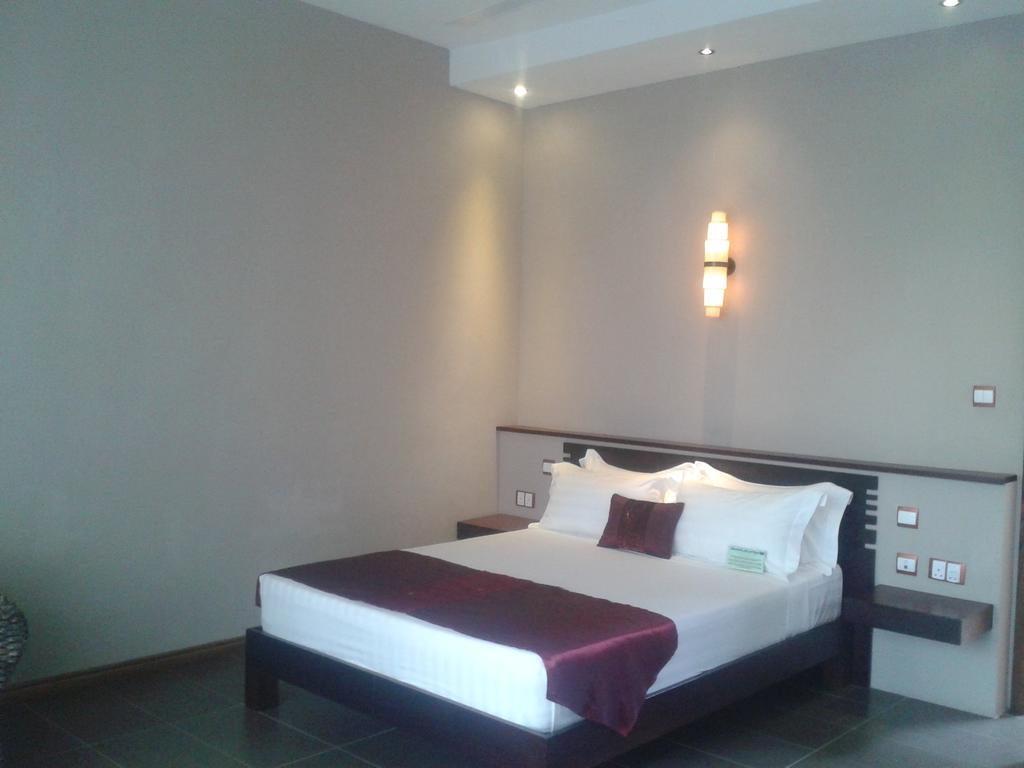 Dodola Lodge Pereybere Beach Bagian luar foto